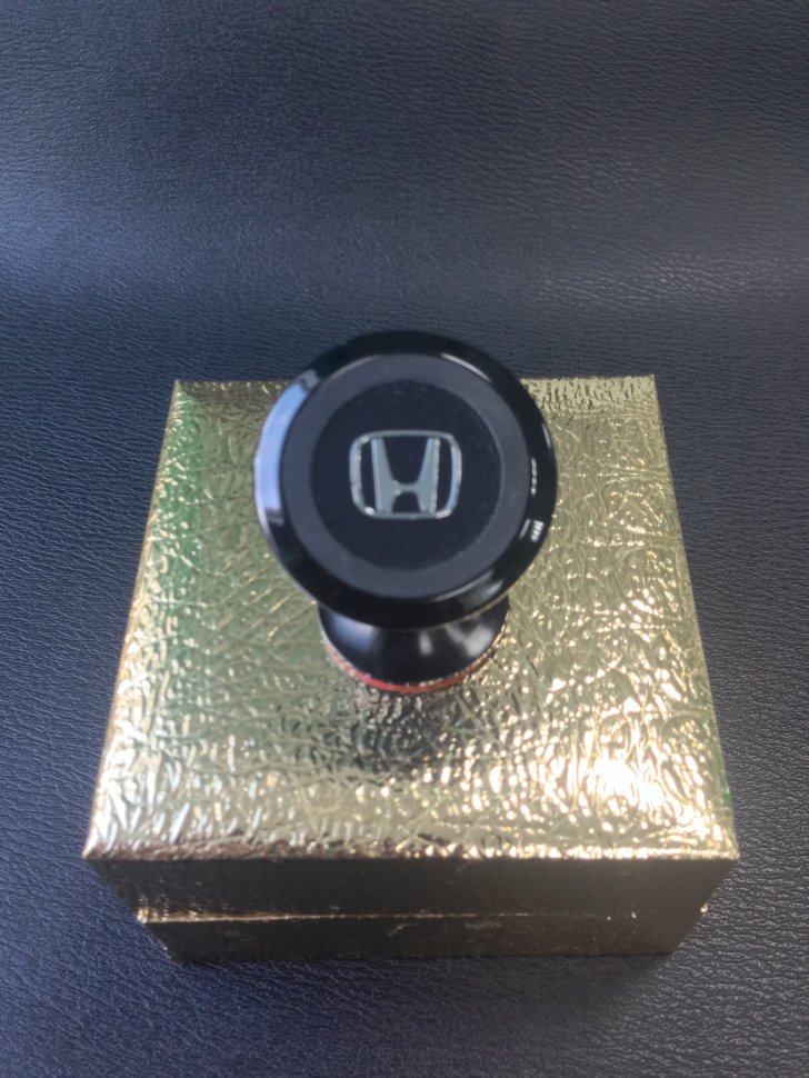 Автодержатель AutoCare магнитный Honda black